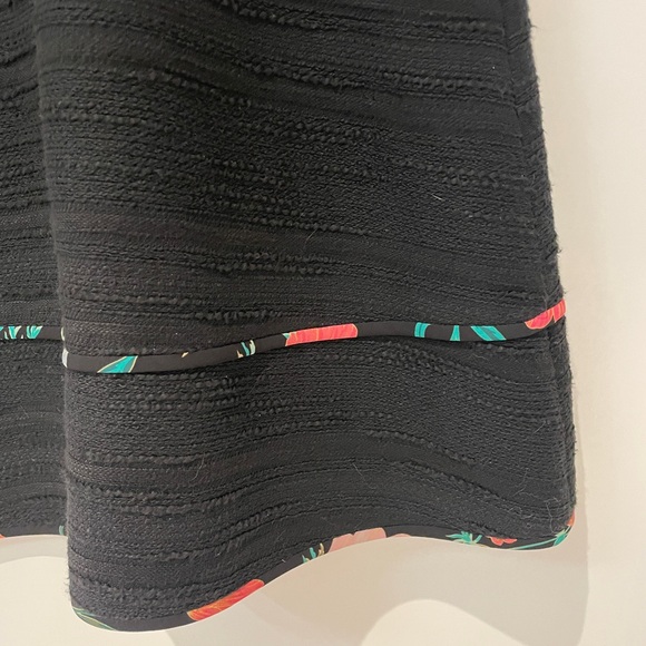 Kate Spade Black Textured Sleeveless A-Line Dress with Floral Trim Details - Picture 5 of 6